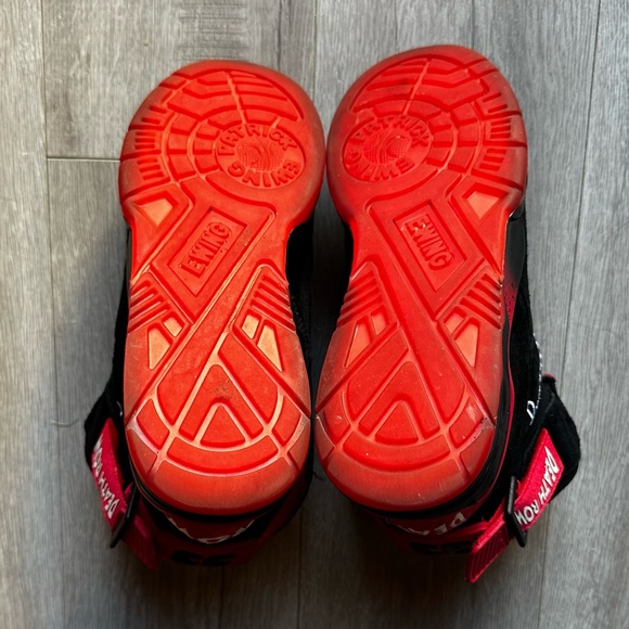 LIKE NEW: EWING - DEATH ROW RECORDS SIZE 8 RED AND BLACK HIGH TOPS SNEAKERS - Picture 5 of 8